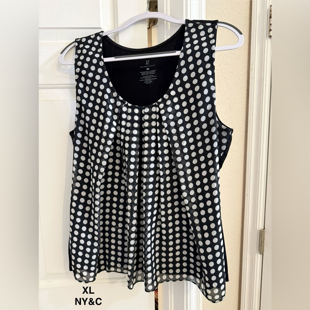 New York & Company Black and White Polka Dot Tank Top
